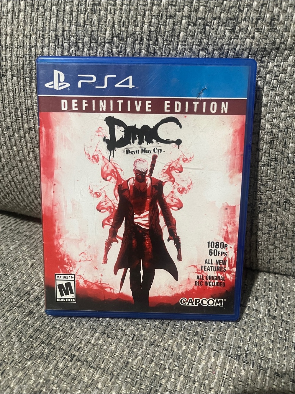 Devil May Cry Definitive Edition - - Red/White PS4